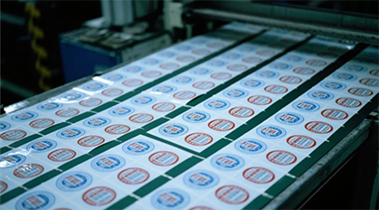 Αυτός ο ελεγκτής λέιζερ ξεκλειδώνει νέες δυνατότητες για κοπή με λέιζερ.